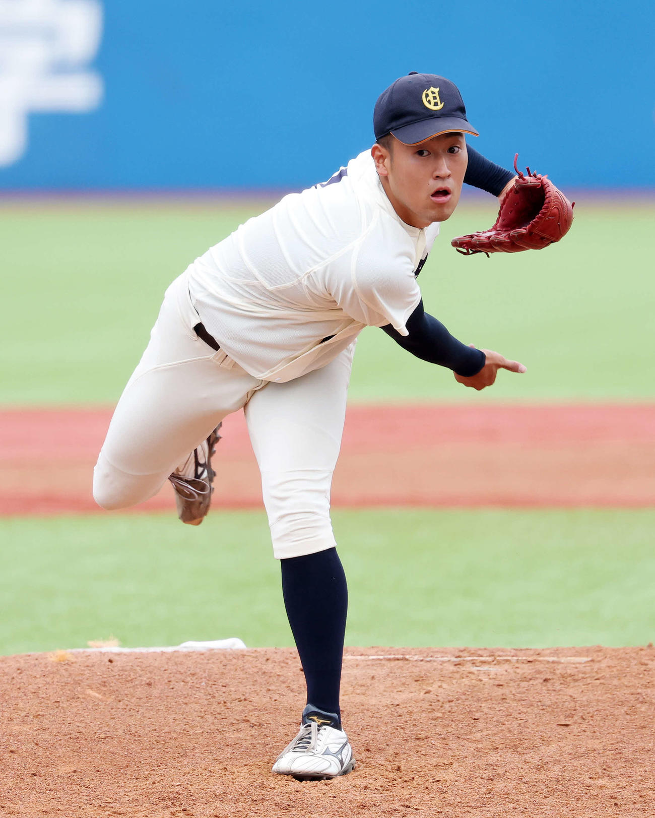 大商大対日本文理大　力投する大商大先発の上田（撮影・鈴木正人）