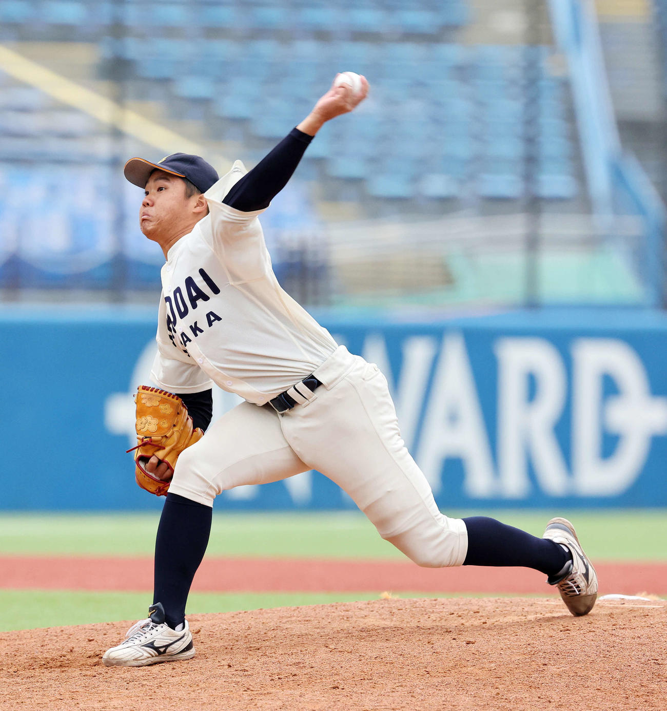 大商大対日本文理大　力投する大商大3番手の高（撮影・鈴木正人）