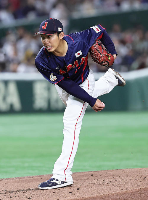 日本対台湾　日本先発の赤星（撮影・足立雅史）