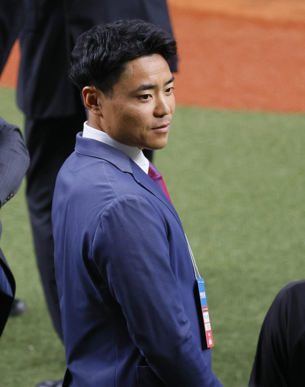 ヤクルト中村悠平＝2023年11月4日