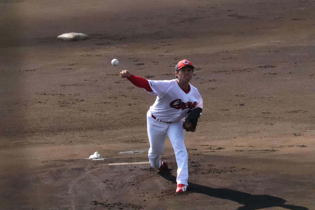 紅白戦に登板した広島益田武尚投手（撮影・前原淳）