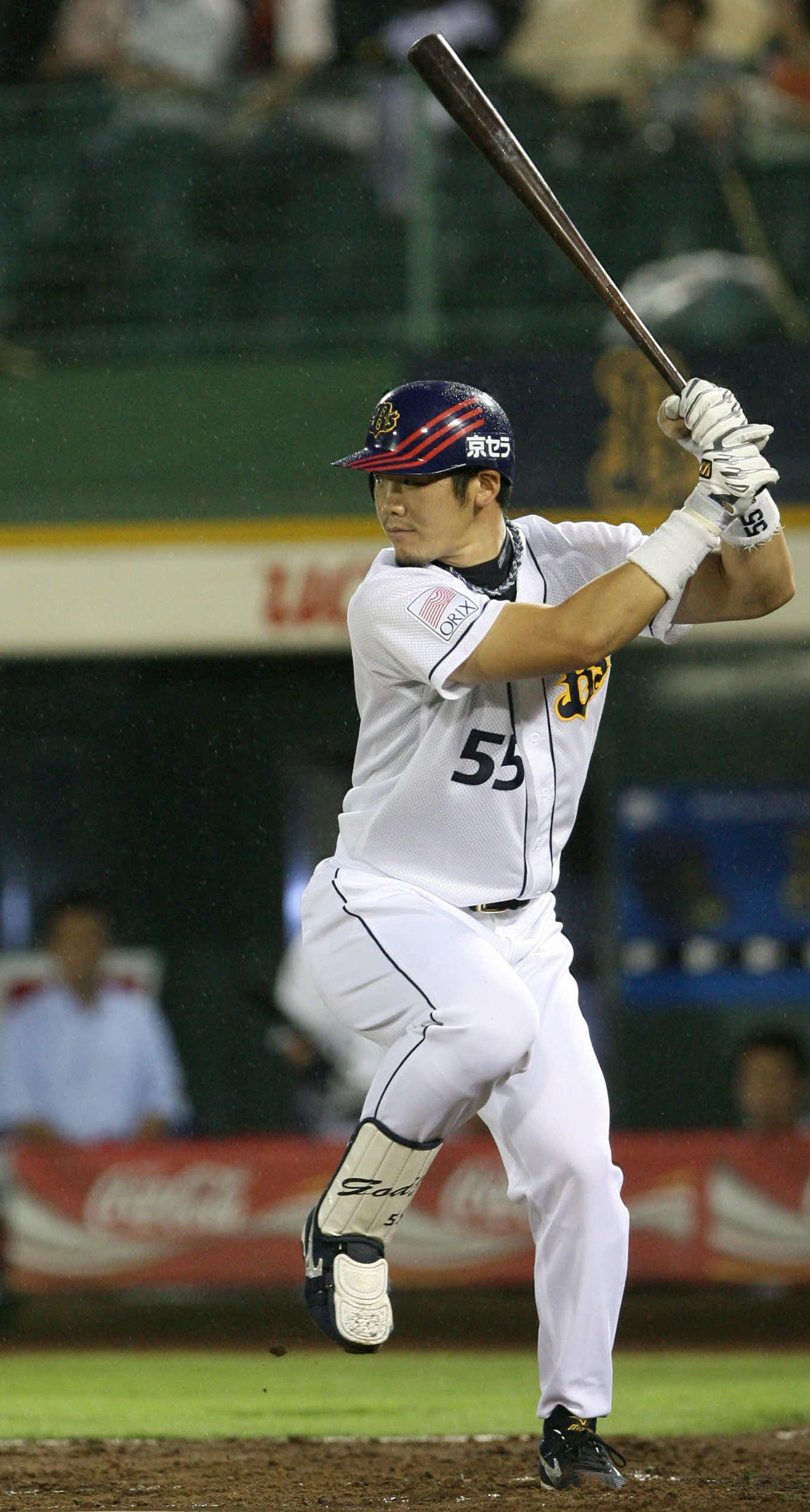 06年、プロ1年目のT－岡田の打撃フォーム