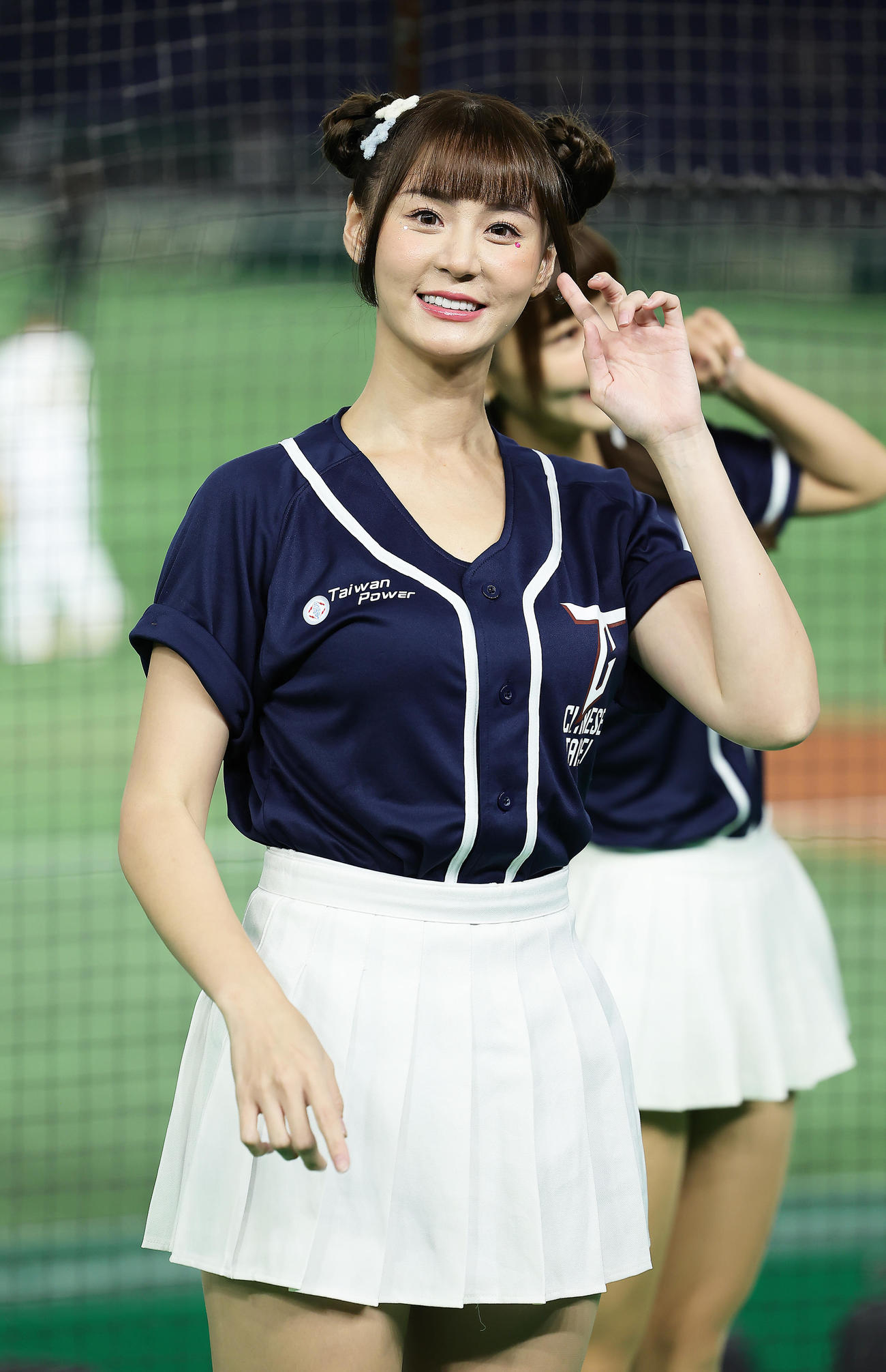 オーストラリア対台湾　スタンドで笑顔を見せる台湾のチア（撮影・足立雅史）