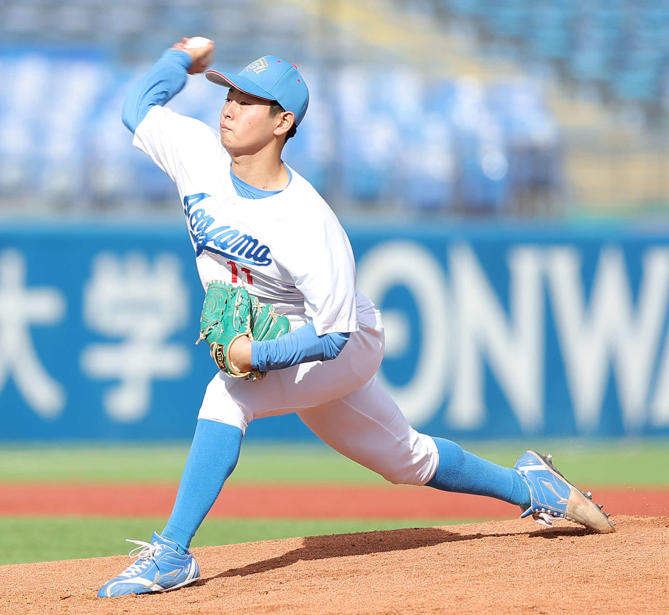 青学大対日本文理大　先発登板する青学大・下村（撮影・河田真司）