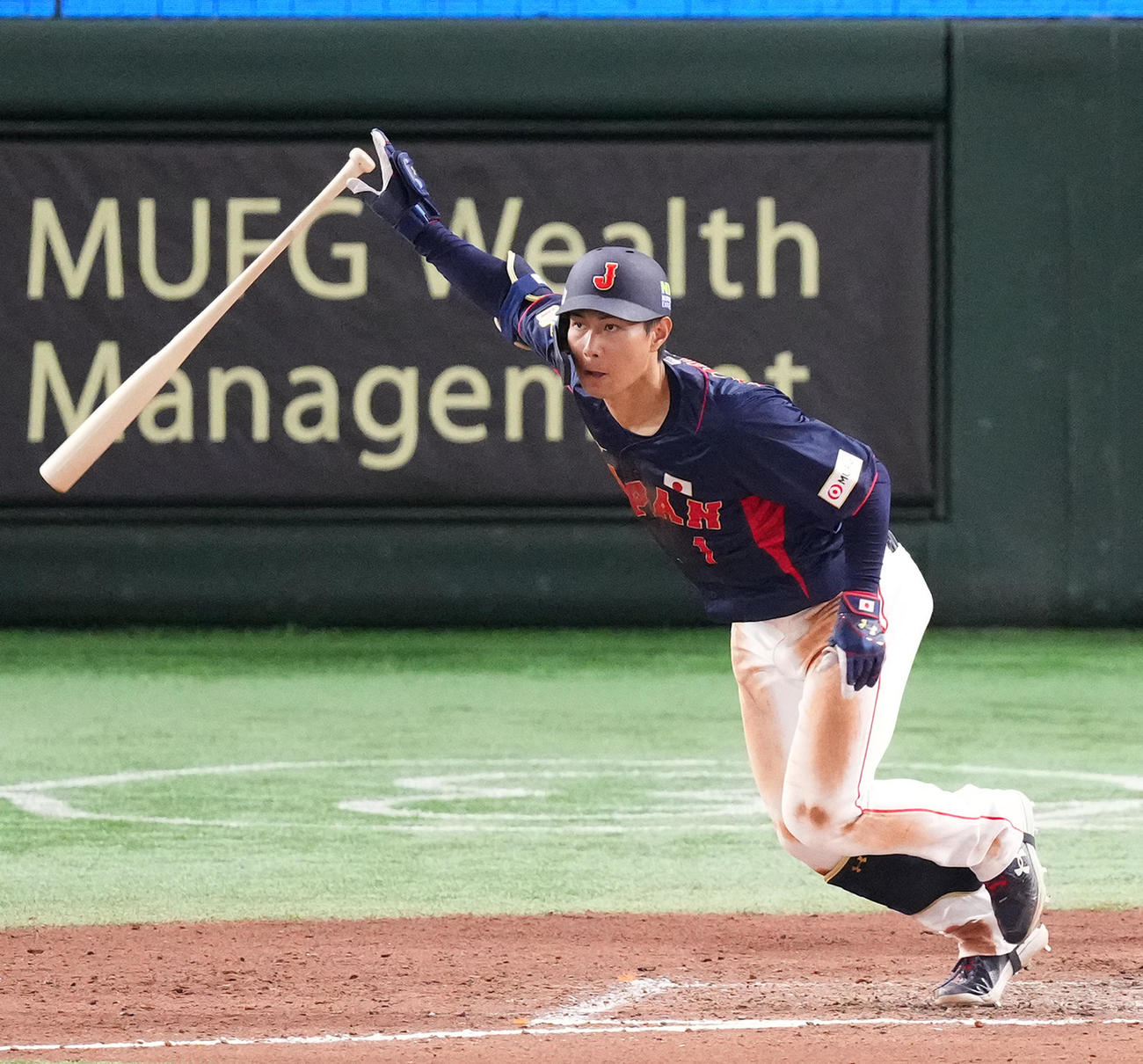 日本対オーストラリア　7回表日本2死満塁、右2点適時打を放つ藤原（撮影・菅敏）