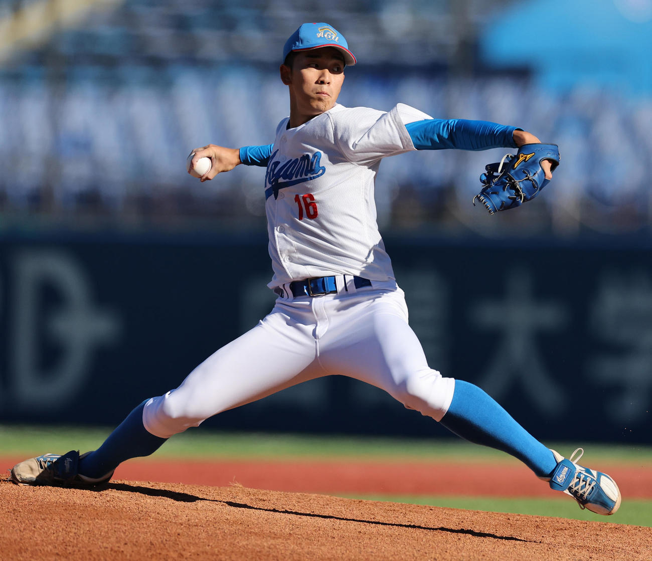 富士大対青学大　青学大先発の常広（撮影・野上伸悟）
