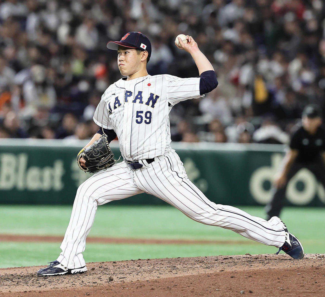 日本対韓国　2番手の根本（撮影・足立雅史）