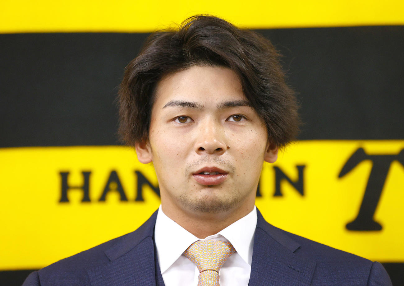 契約更改を終え会見する阪神井上（撮影・上山淳一）