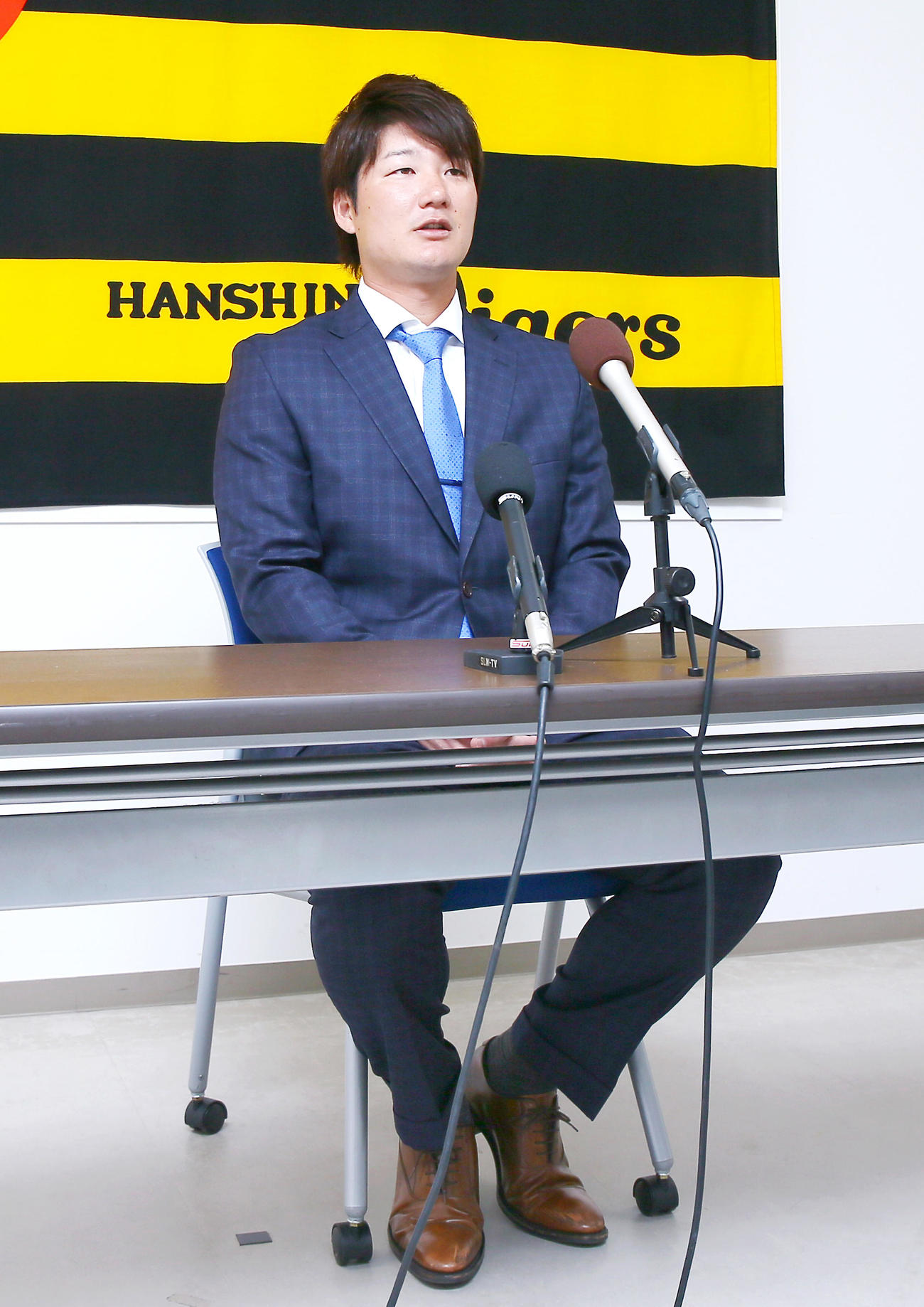 契約更改を終え会見する阪神渡辺諒（撮影・上山淳一）