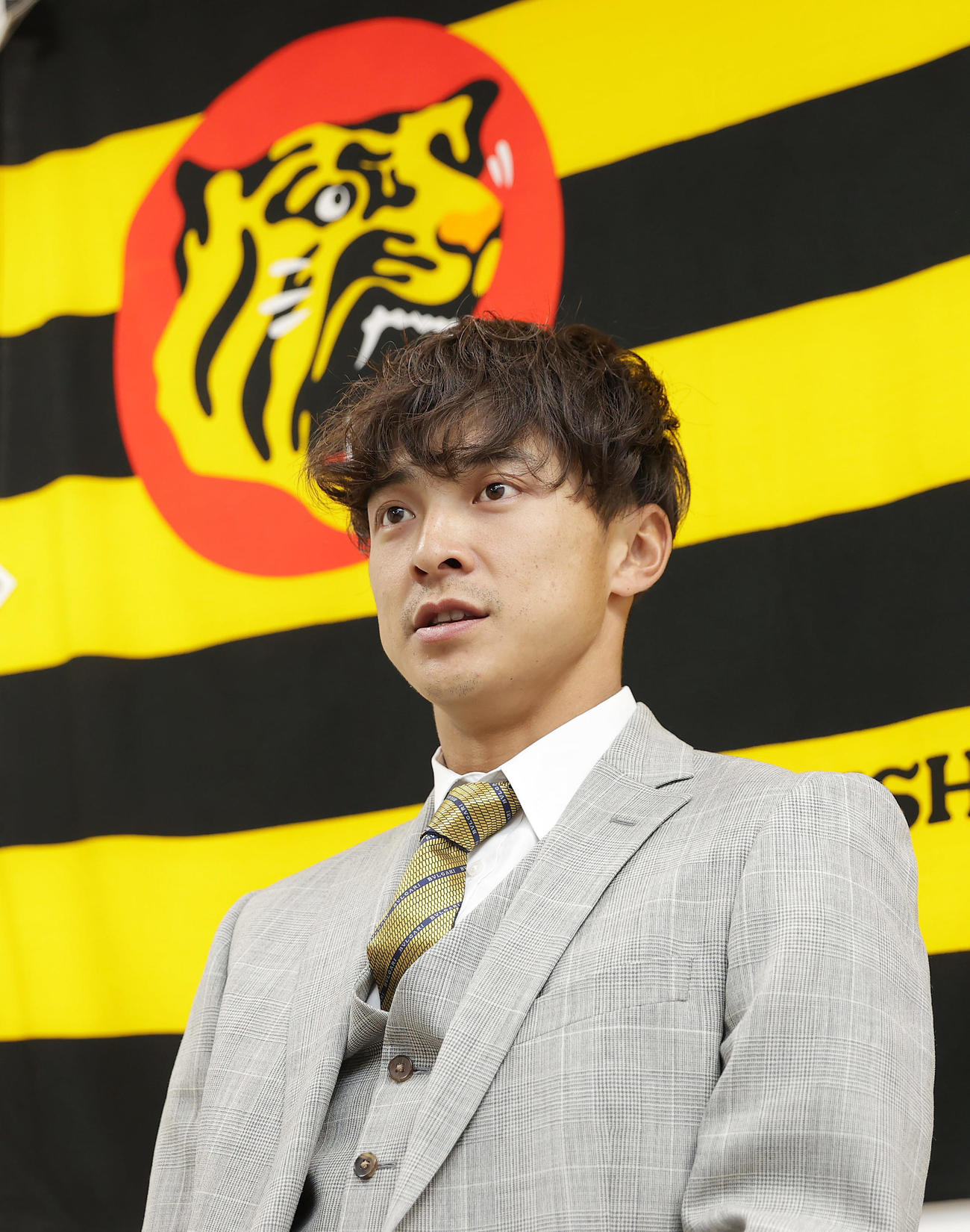 契約更改を終え会見に臨む阪神熊谷（撮影・前田充）