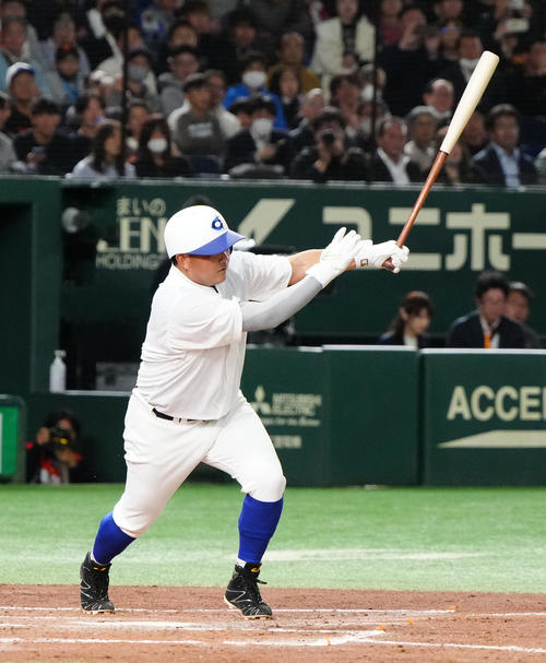 イチロー選抜対高校野球女子選抜 3回裏イチロー選抜2死、二ゴロに倒れる松坂氏(撮影・江口和貴)