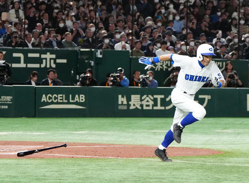 イチロー選抜対高校野球女子選抜 2回裏イチロー選抜1死、一ゴロに倒れるイチロー氏(撮影・江口和貴)