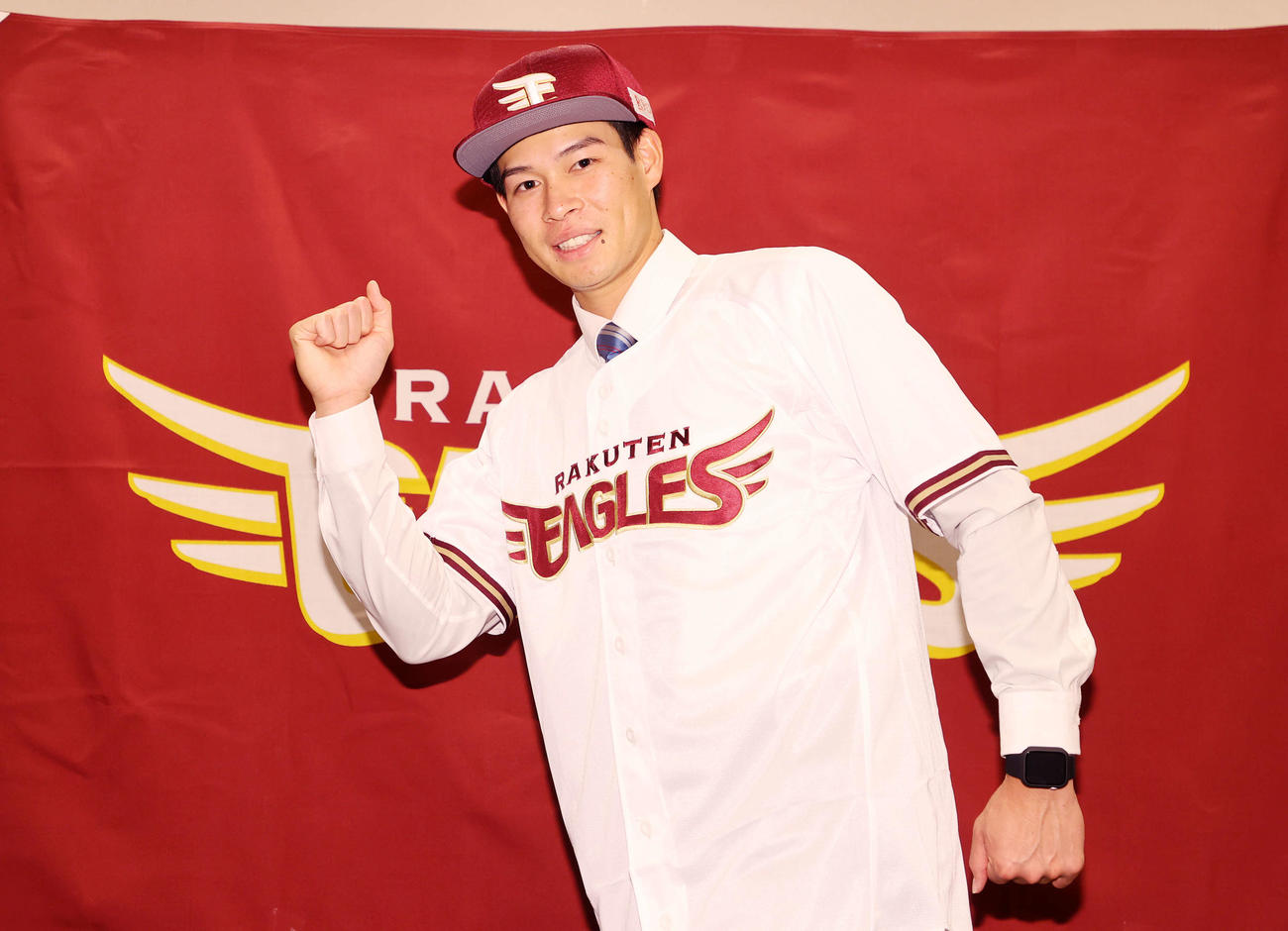 契約合意した楽天ドラフト6位の青学大・中島（撮影・鈴木正人）