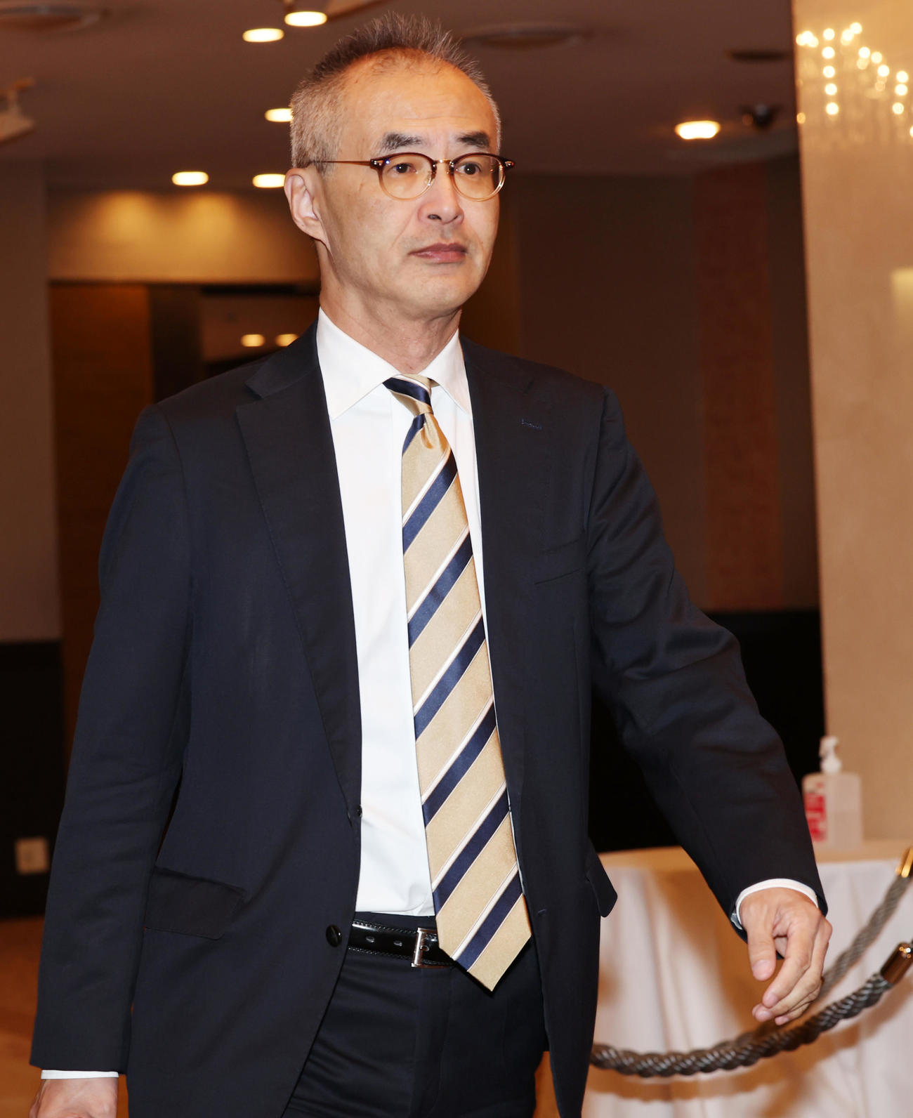 オーナー会議に出席するオリックス湊オーナー代行（撮影・野上伸悟）