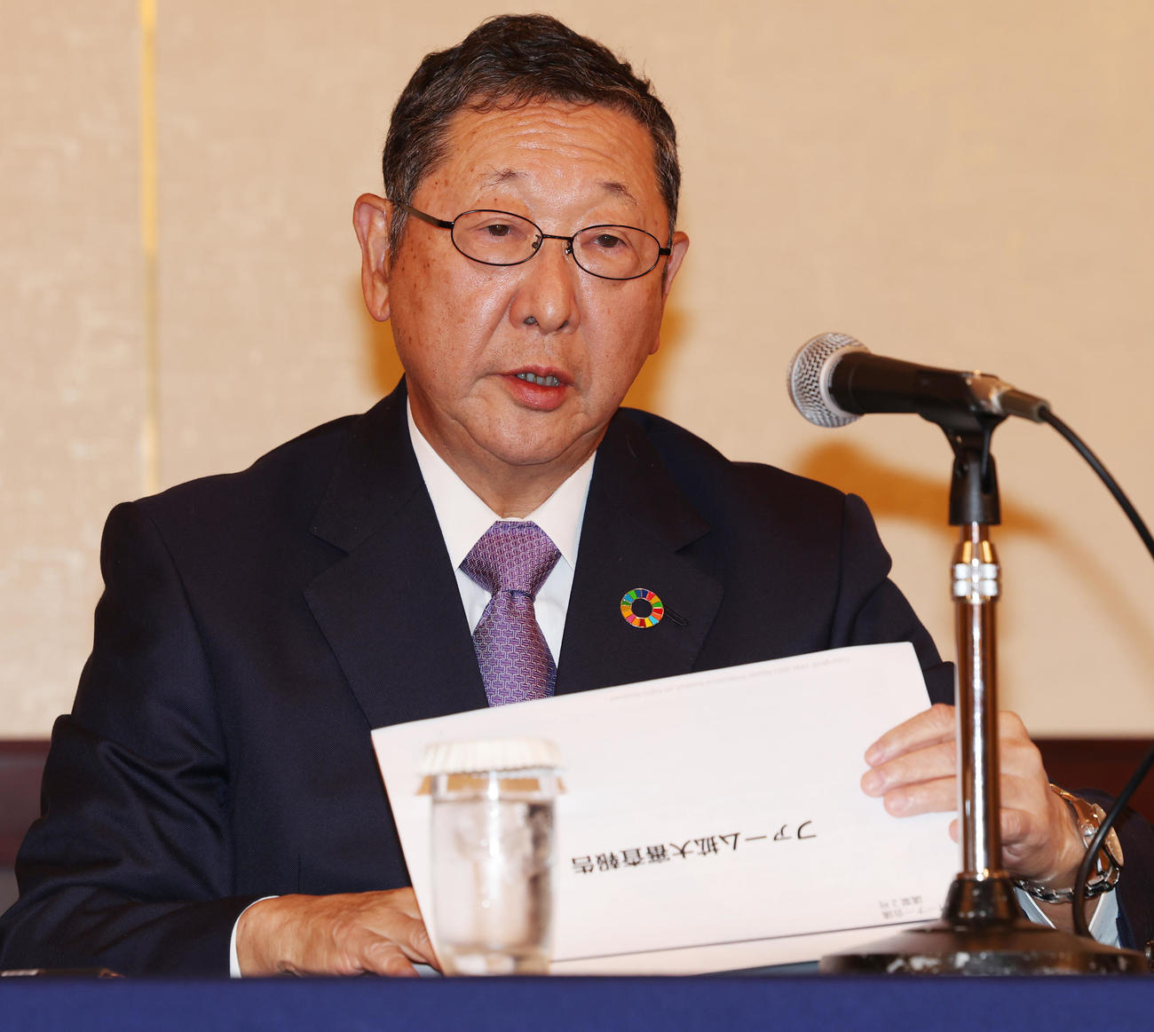 オーナー会議を終え会見する議長の西武後藤オーナー＝（撮影・野上伸悟）