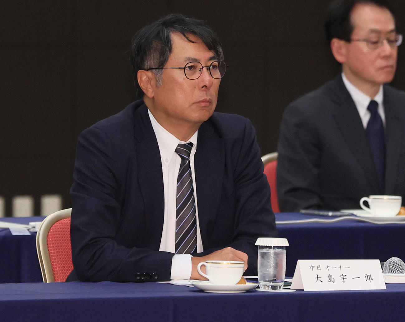 オーナー会議に臨む中日大島オーナー（代表撮影）