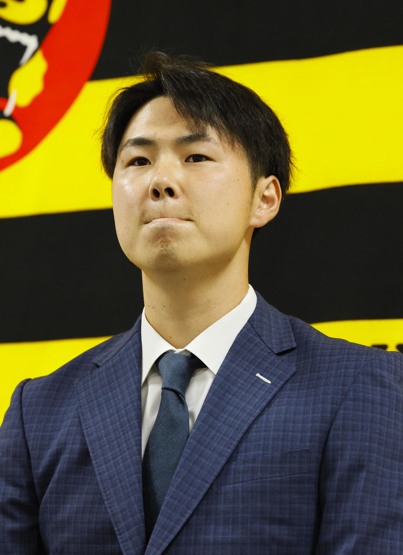 契約更改を終え、記者会見する阪神浜地真（撮影・藤尾明華）