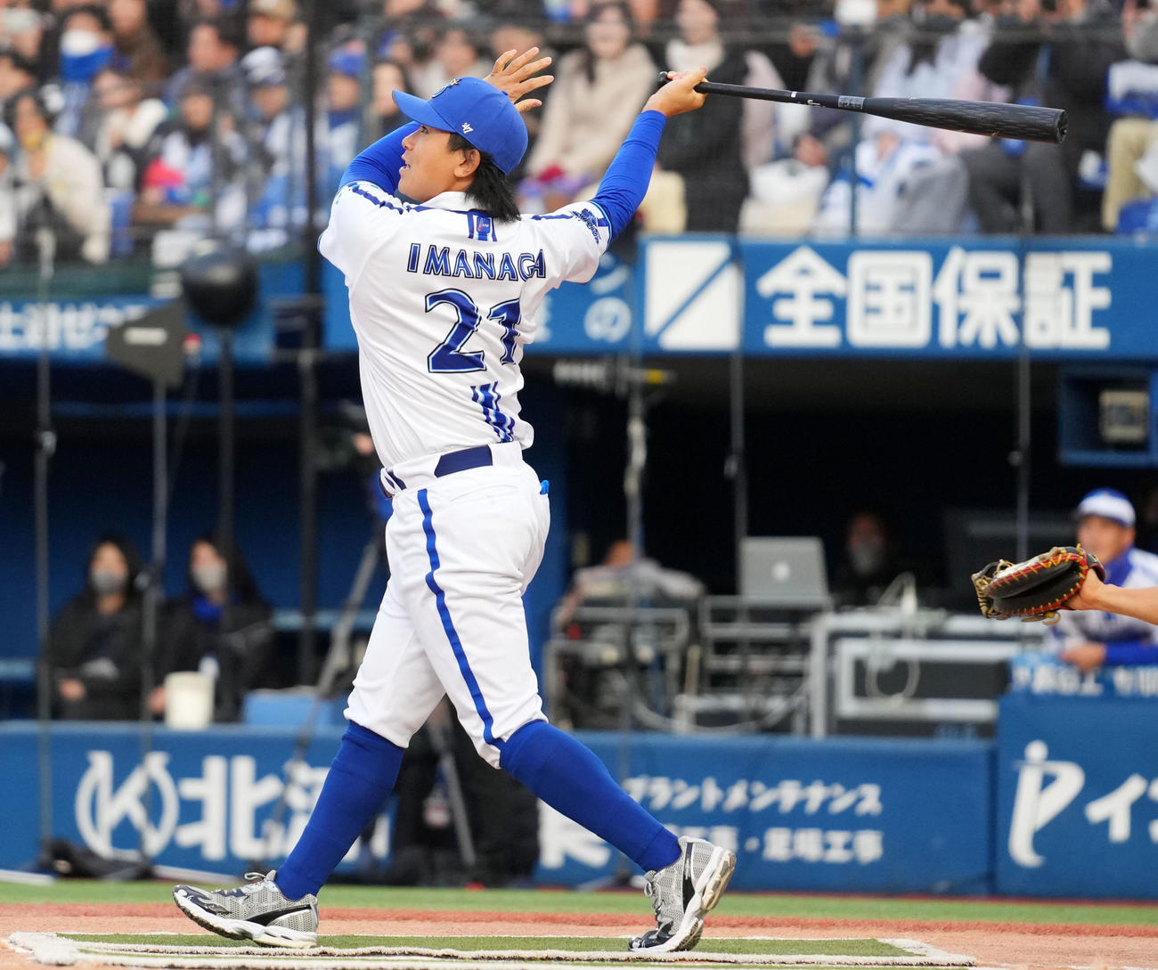 稼げ！点獲り合戦で本塁打を放つDeNA今永（撮影・横山健太）