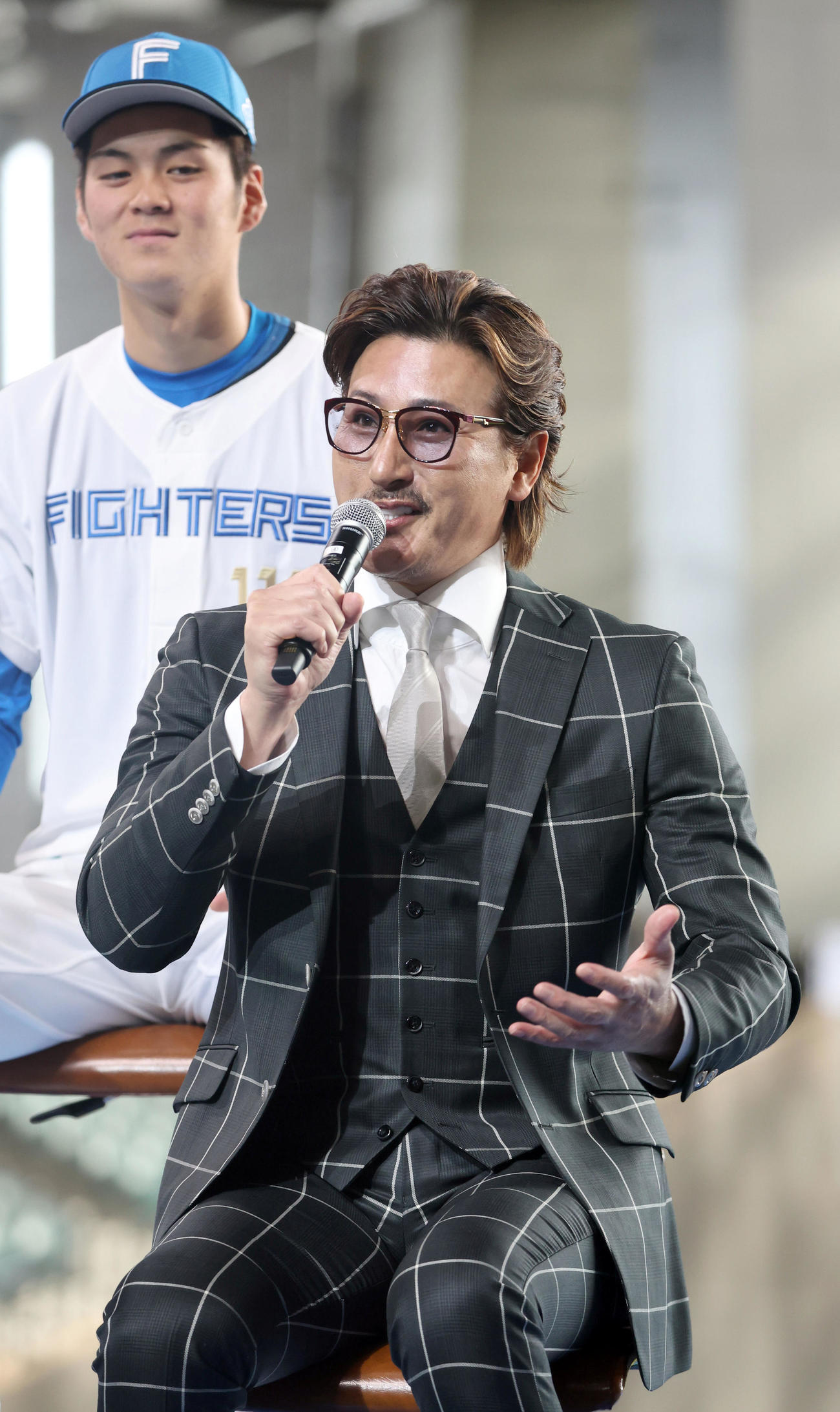 日本ハム新入団選手ウェルカムイベントで話す新庄監督（撮影・佐藤翔太）