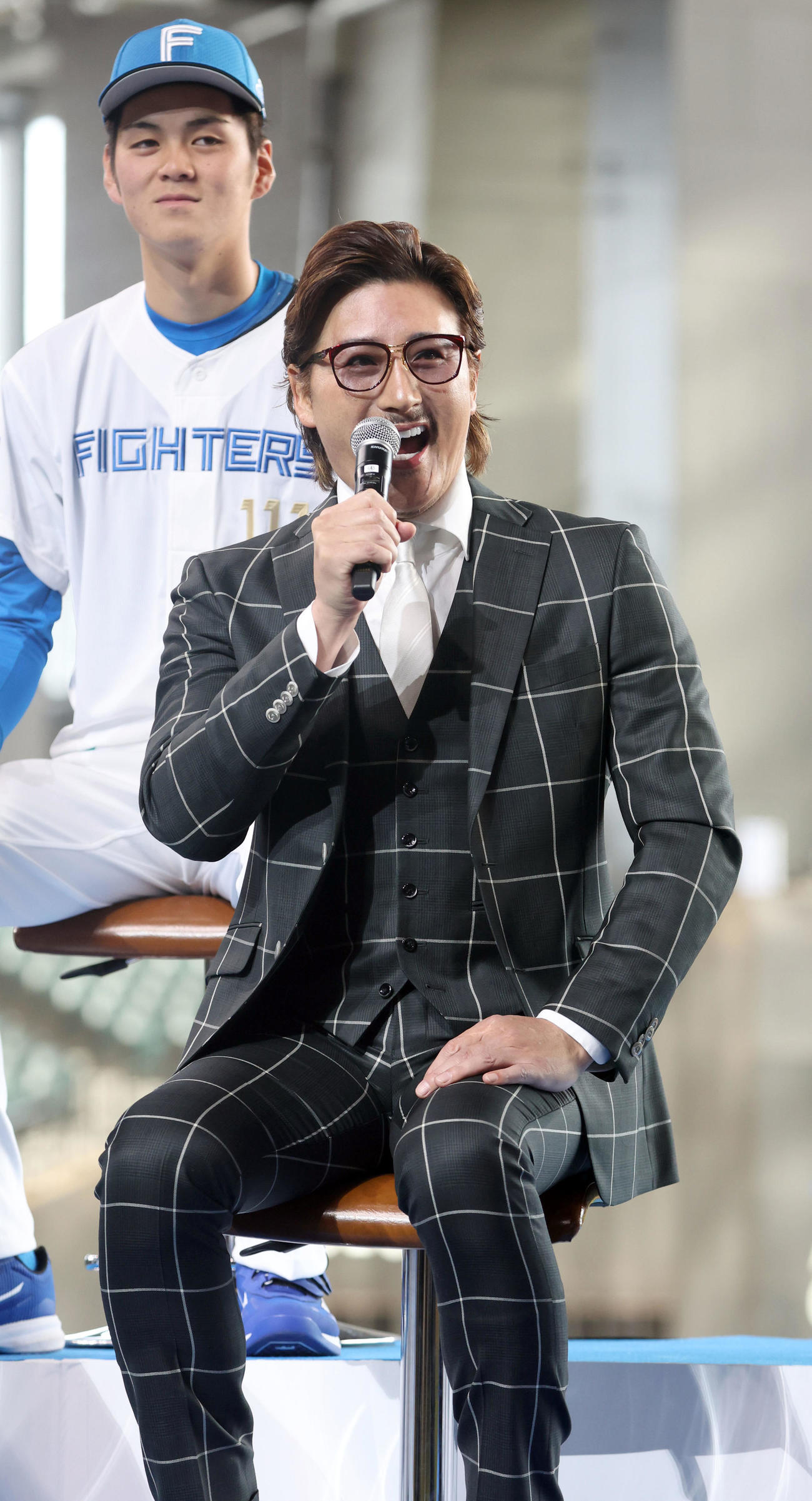 日本ハム新入団選手ウェルカムイベントで話す新庄監督（撮影・佐藤翔太）