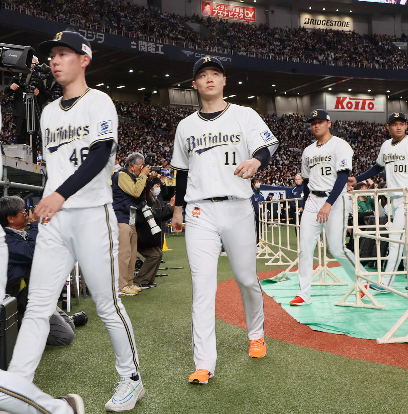 「Bsファンフェスタ2023」に参加した山崎福也（撮影・加藤哉）