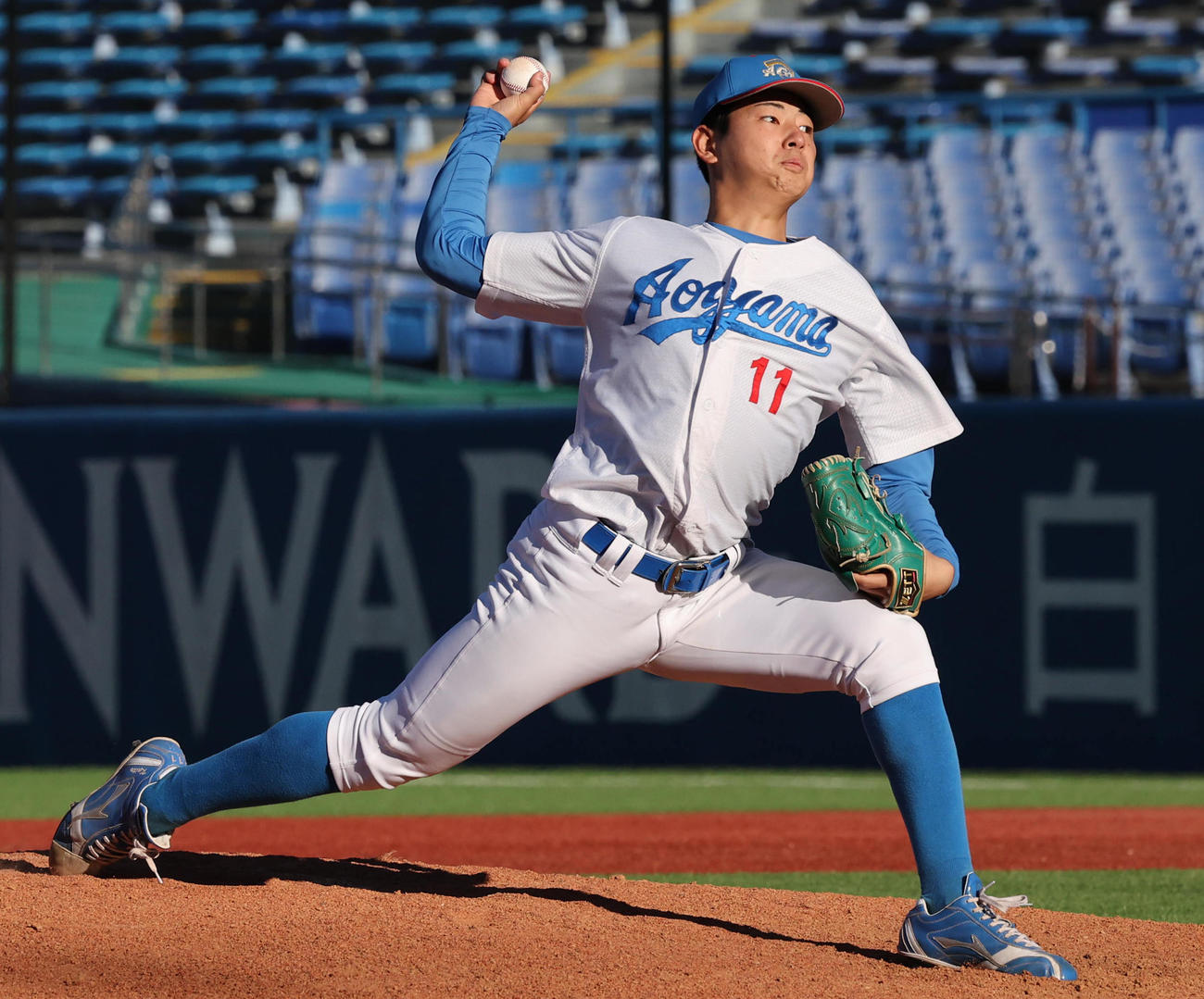 20日、慶大戦に登板した青学大・下村