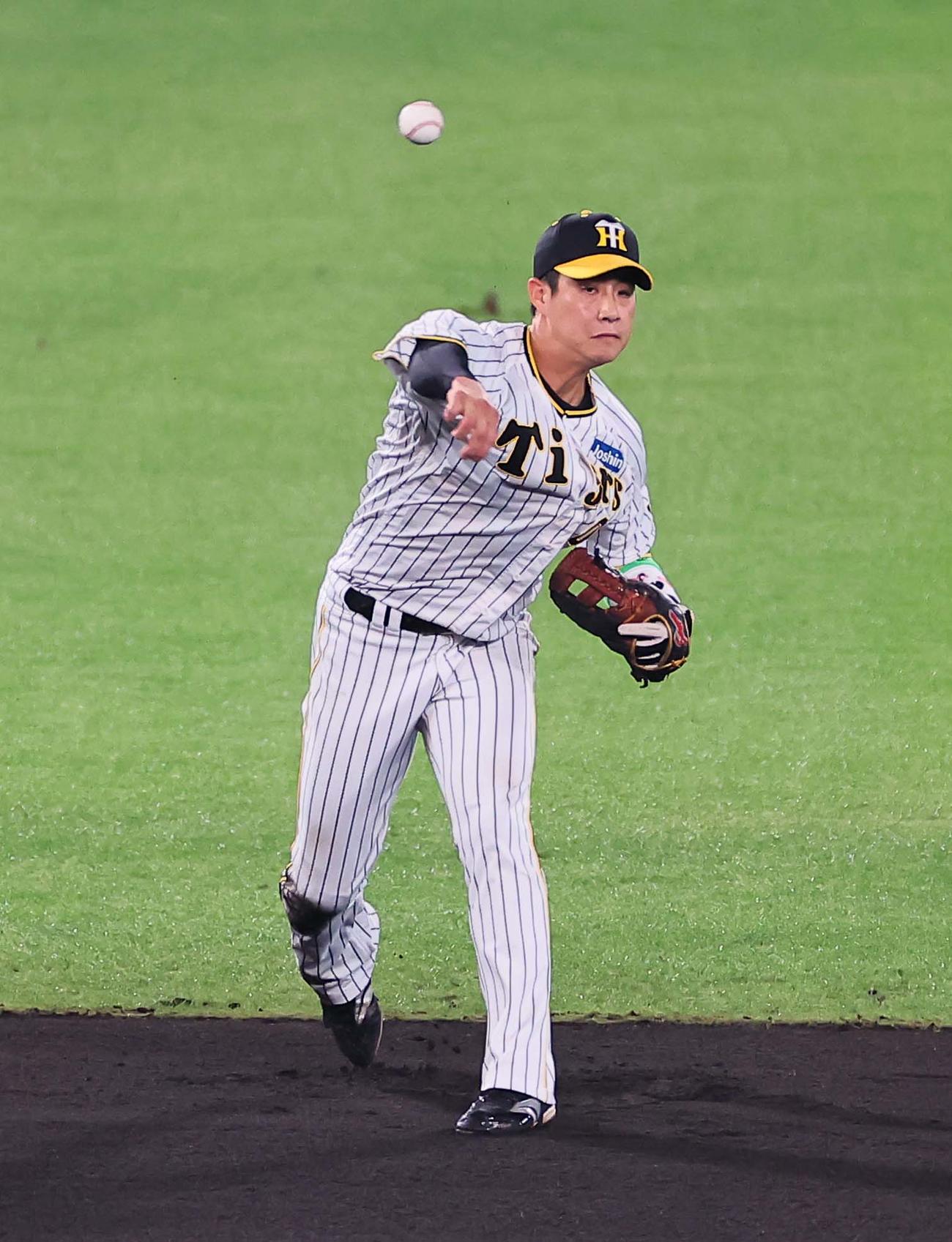 昨年の中野に続き遊撃手でベストナインに選ばれた木浪