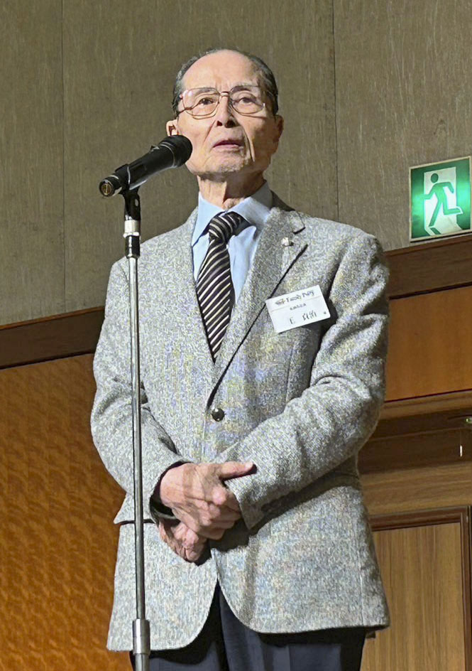 球団納会であいさつするソフトバンクの王球団会長（球団提供）