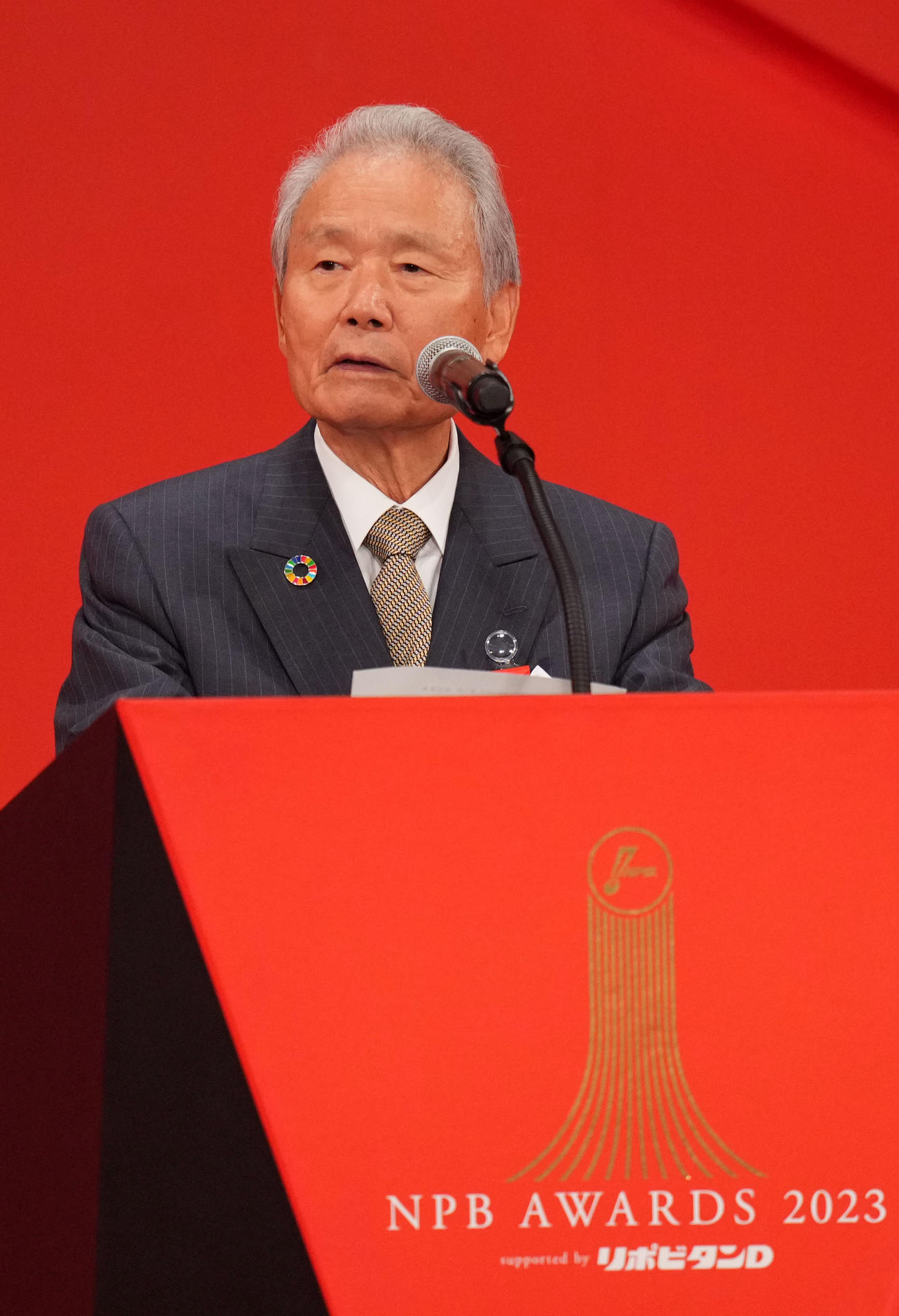 開会のあいさつをする榊原定征コミッショナー（撮影・横山健太）