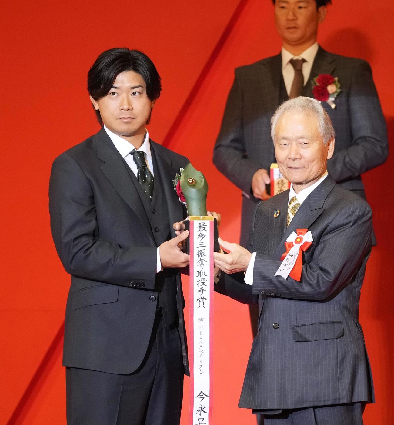 最多奪三振のタイトルを獲得したDeNA・今永（共同）