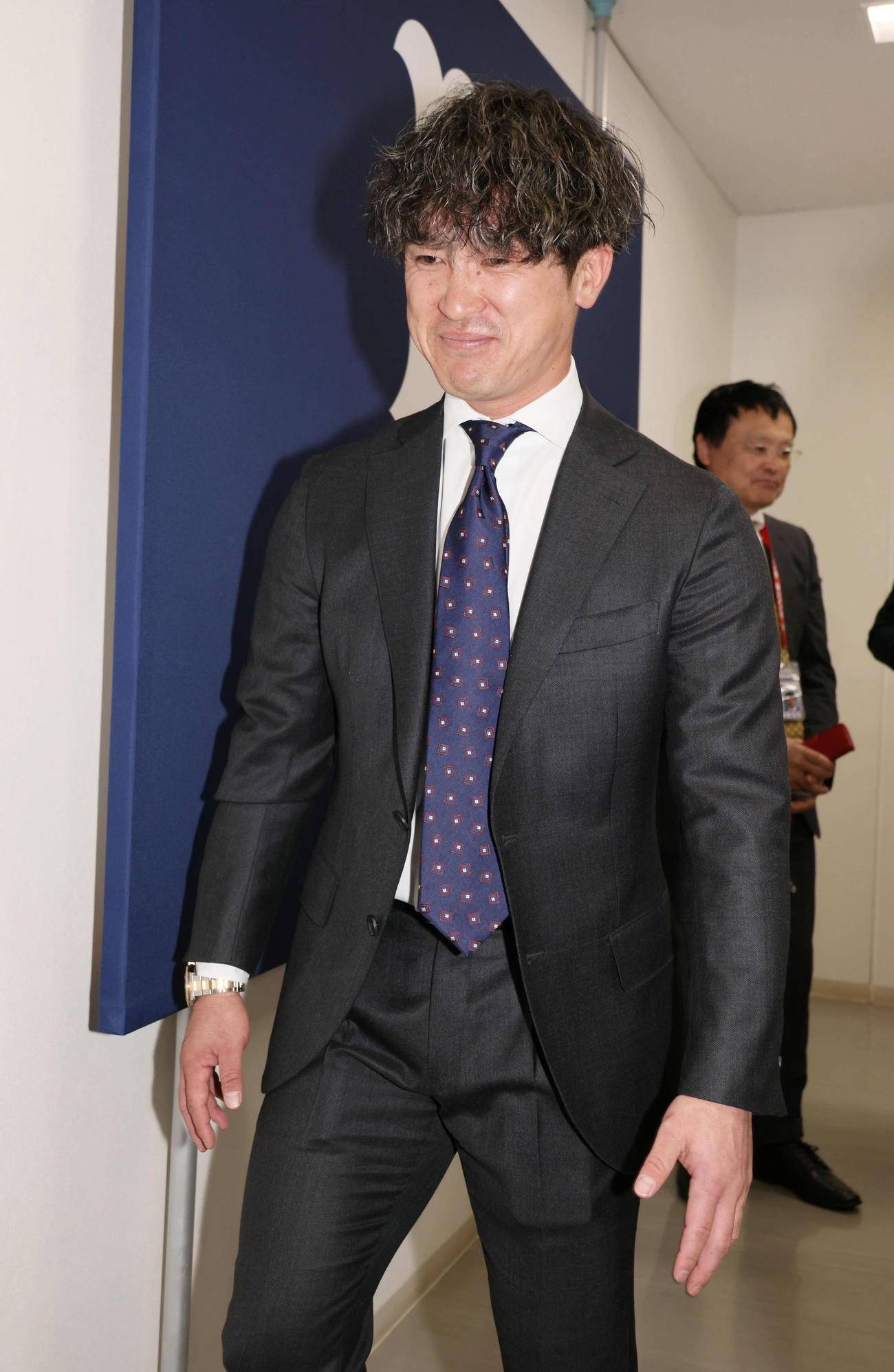 1200万円増の推定4100万円で契約更改した広島上本（撮影・加藤孝規）