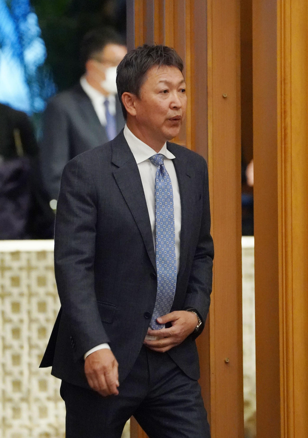 球団納会に出席する立浪監督（撮影・森本幸一）