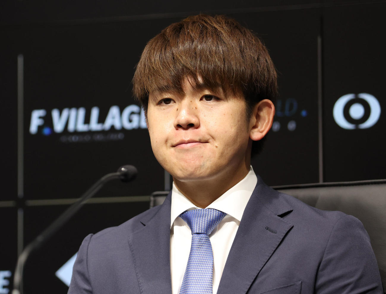 契約更改を終え会見する日本ハム清水（撮影・佐藤翔太）