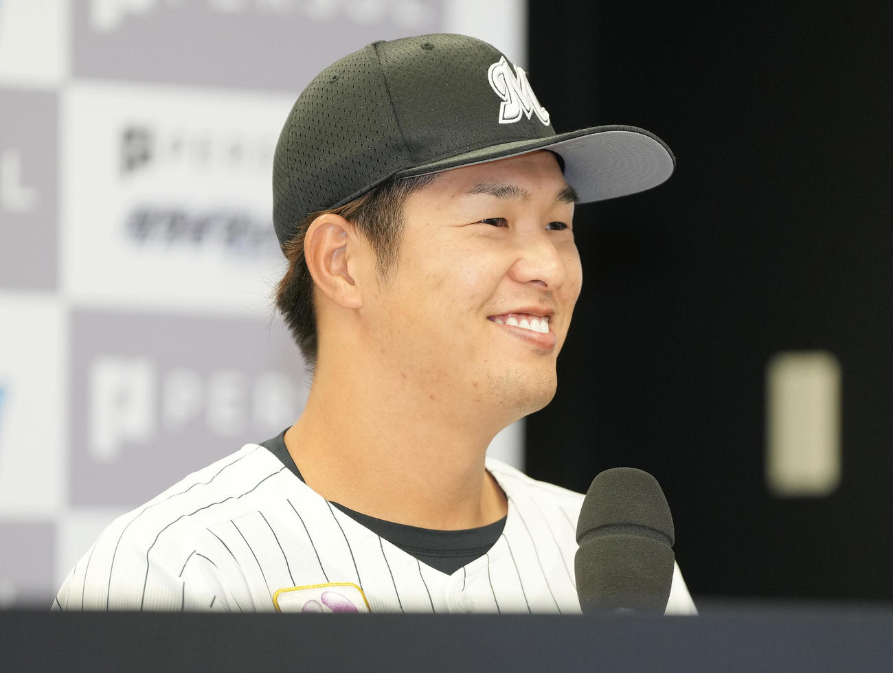 ロッテ中村奨吾（2023年10月13日撮影）