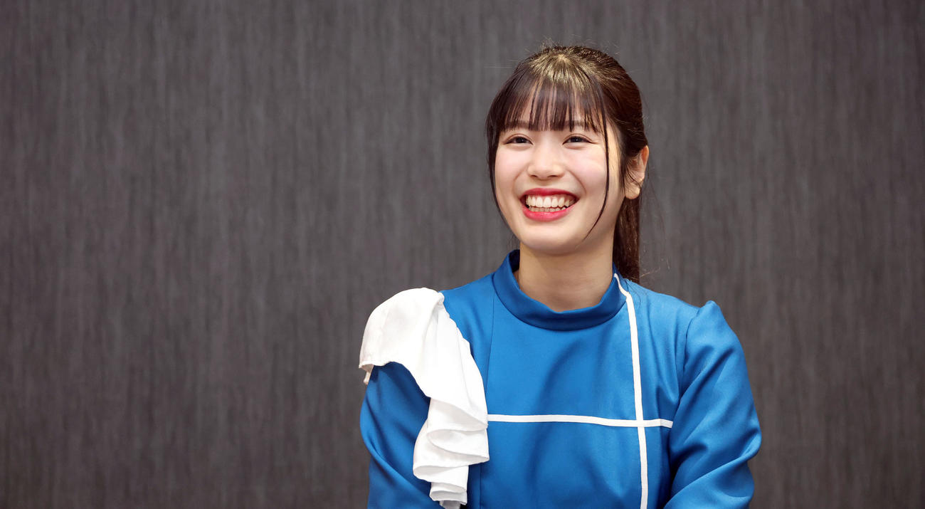 インタビューに応じるファイターズガールの滝谷美夢（撮影・佐藤翔太）