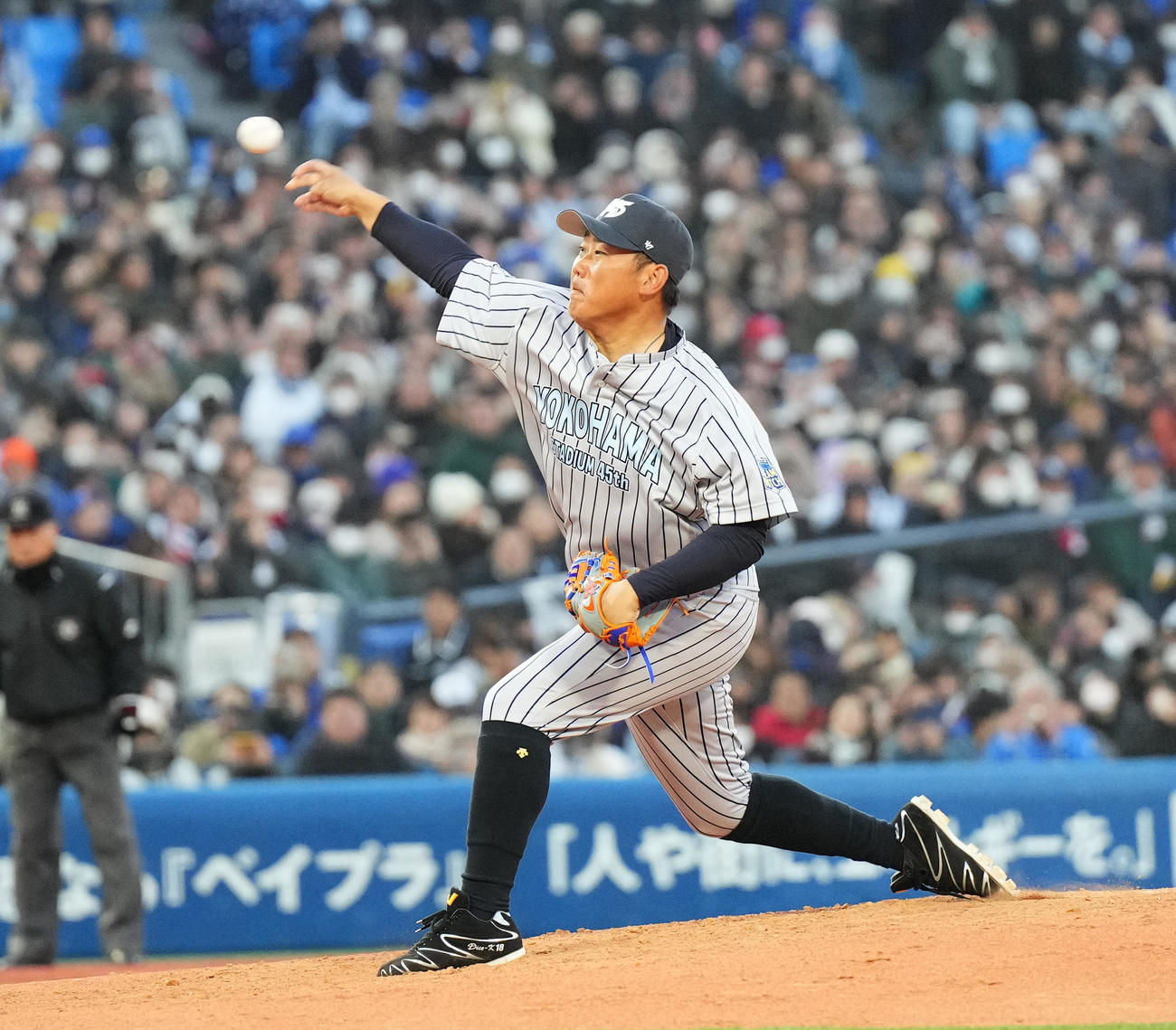 BAY DREAM STARS対Y45 LEGEND HEROES 5回に登板するY45 LEGEND HEROES松坂氏（撮影・菅敏）