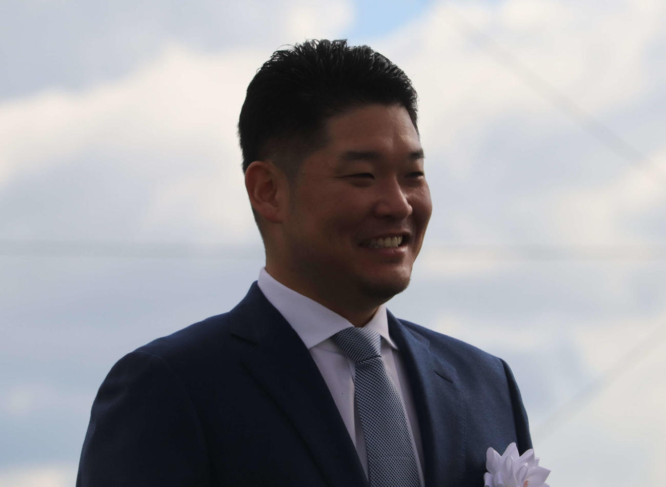「YOSHITOMO TSUTSUGO SPORTS ACADEMY」の竣工（しゅんこう）式・施設お披露目会に出席した筒香（撮影・小早川宗一郎）