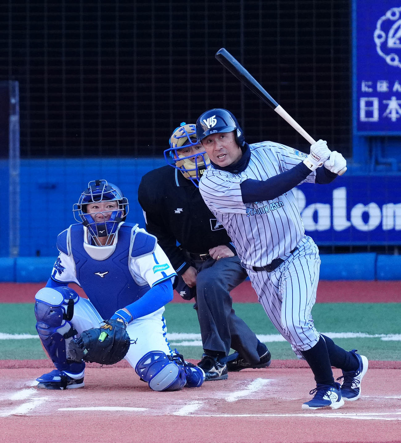 ベイドリーム対神奈川レジェンド　3回表神奈川レジェンド無死一塁、遊ゴロに倒れる阿部（撮影・江口和貴）