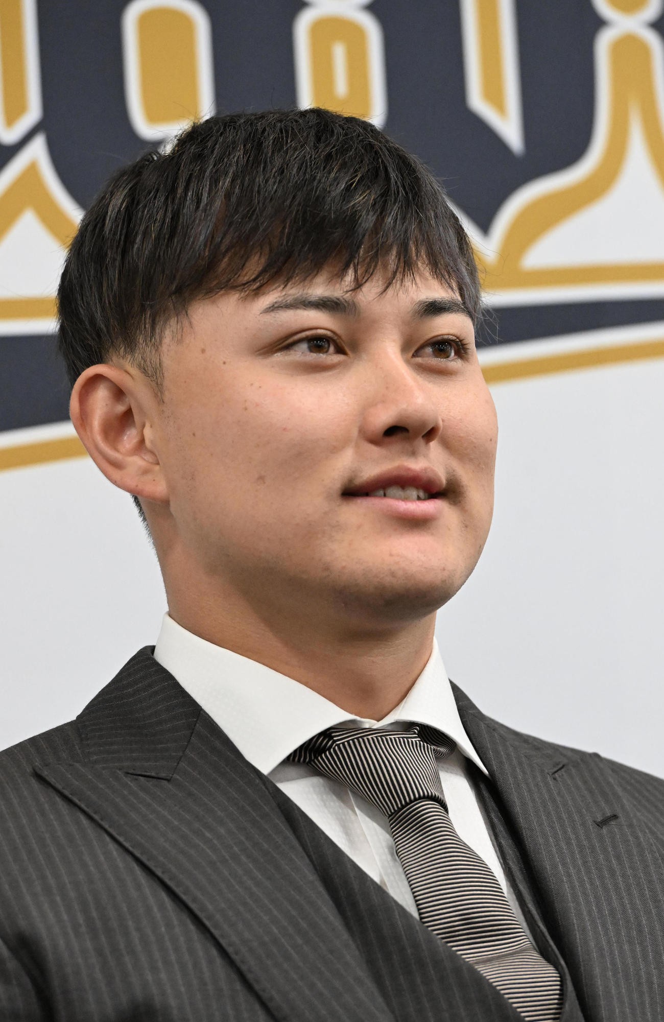 アップで契約更改したオリックス野口（撮影・和賀正仁）