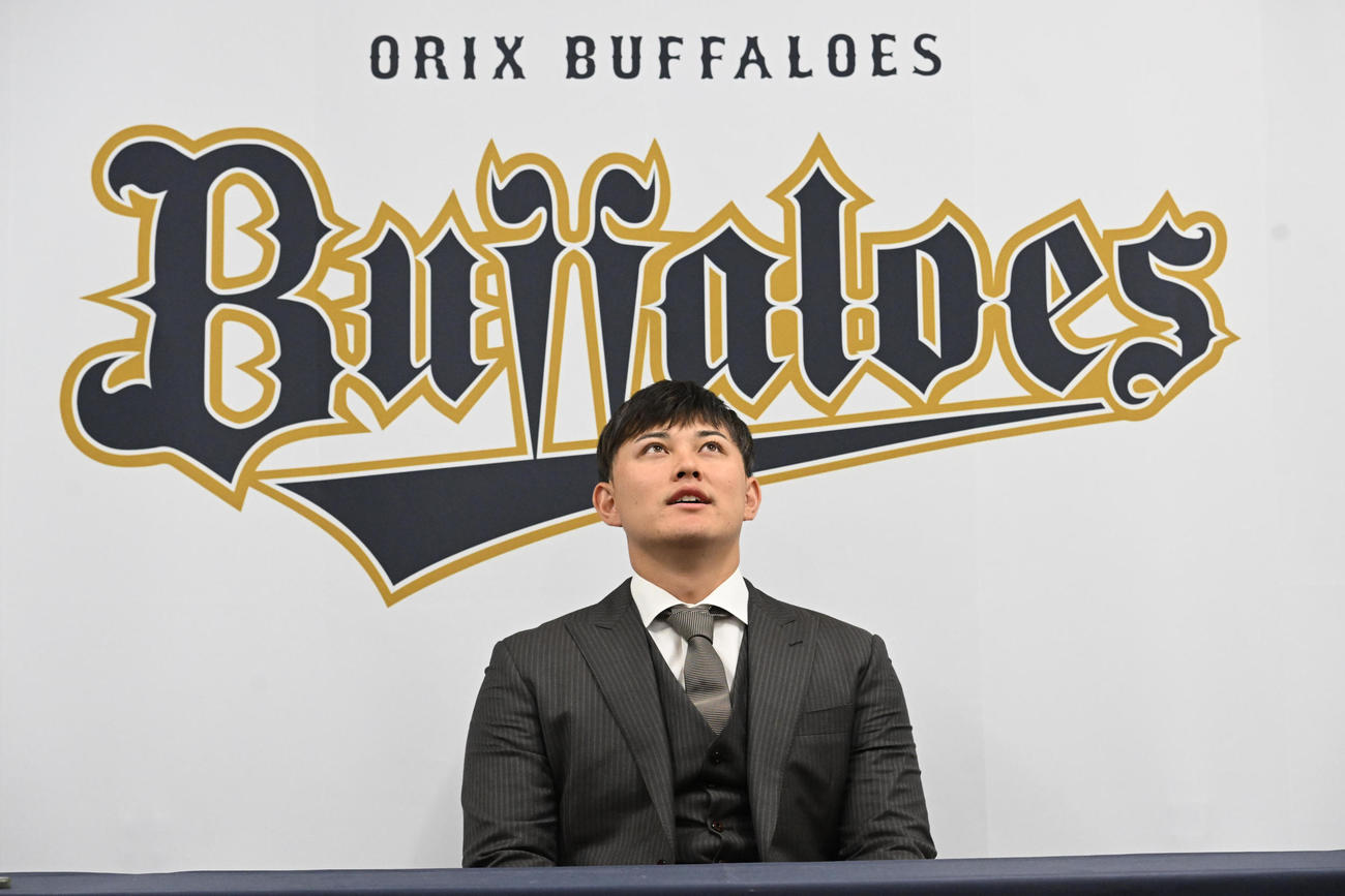 アップで契約更改したオリックス野口（撮影・和賀正仁）
