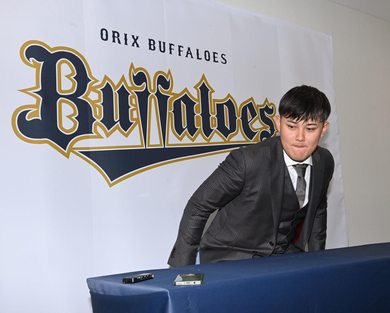 アップで契約更改したオリックス野口（撮影・和賀正仁）