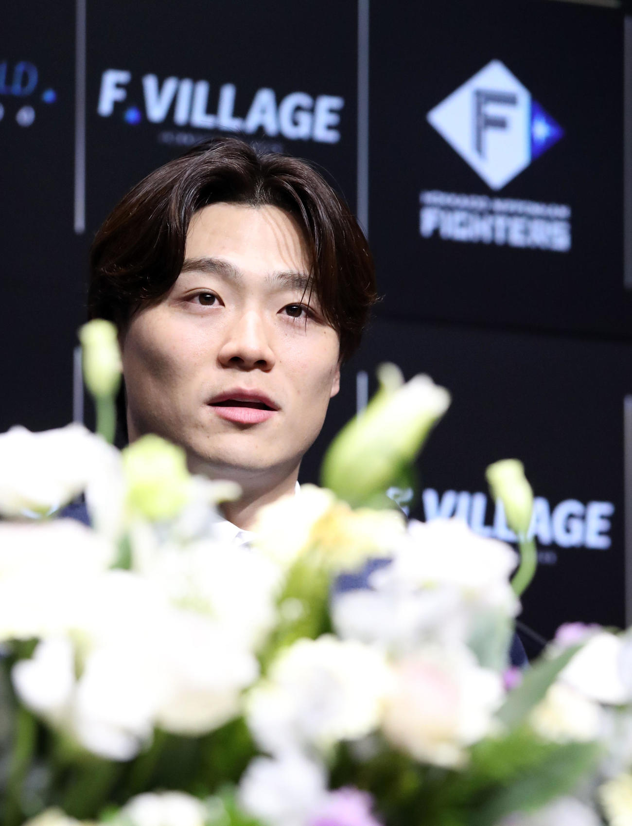 入団会見に臨む日本ハム山崎（撮影・佐藤翔太）