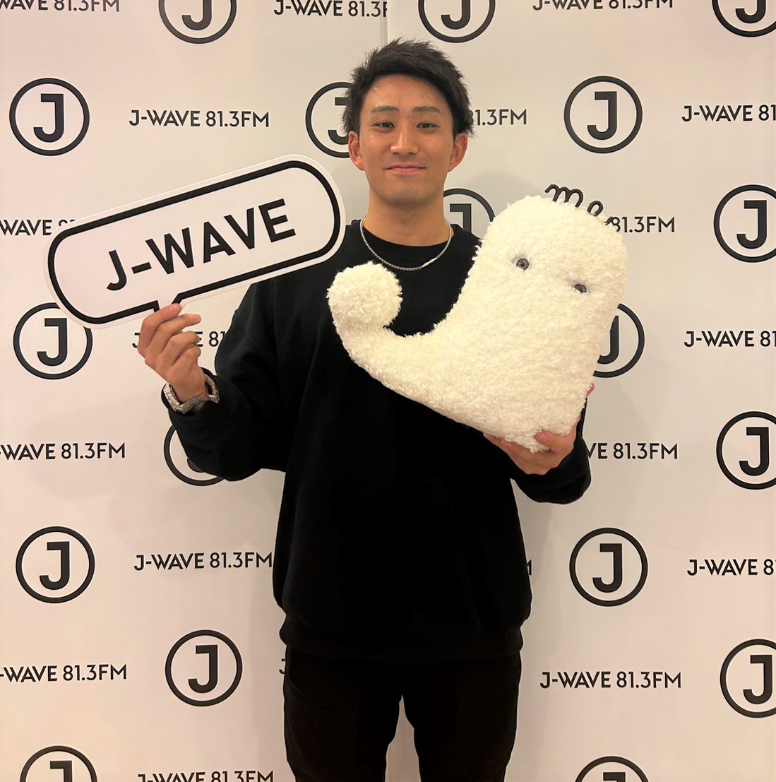 J－WAVE「ORIENT STAR TIME AND TIDE」のラジオに収録に臨んだ小島（撮影・星夏穂）