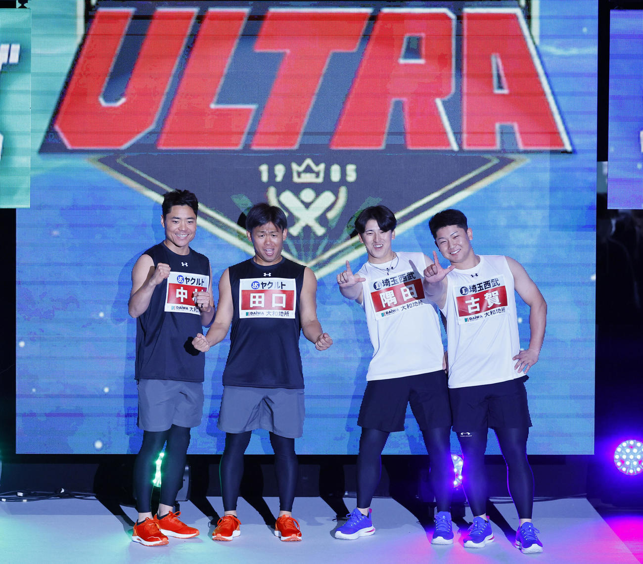 超プロ野球ULTRAの収録に臨む（左から）ヤクルト中村、田口、西武隅田、古賀（撮影・藤尾明華）