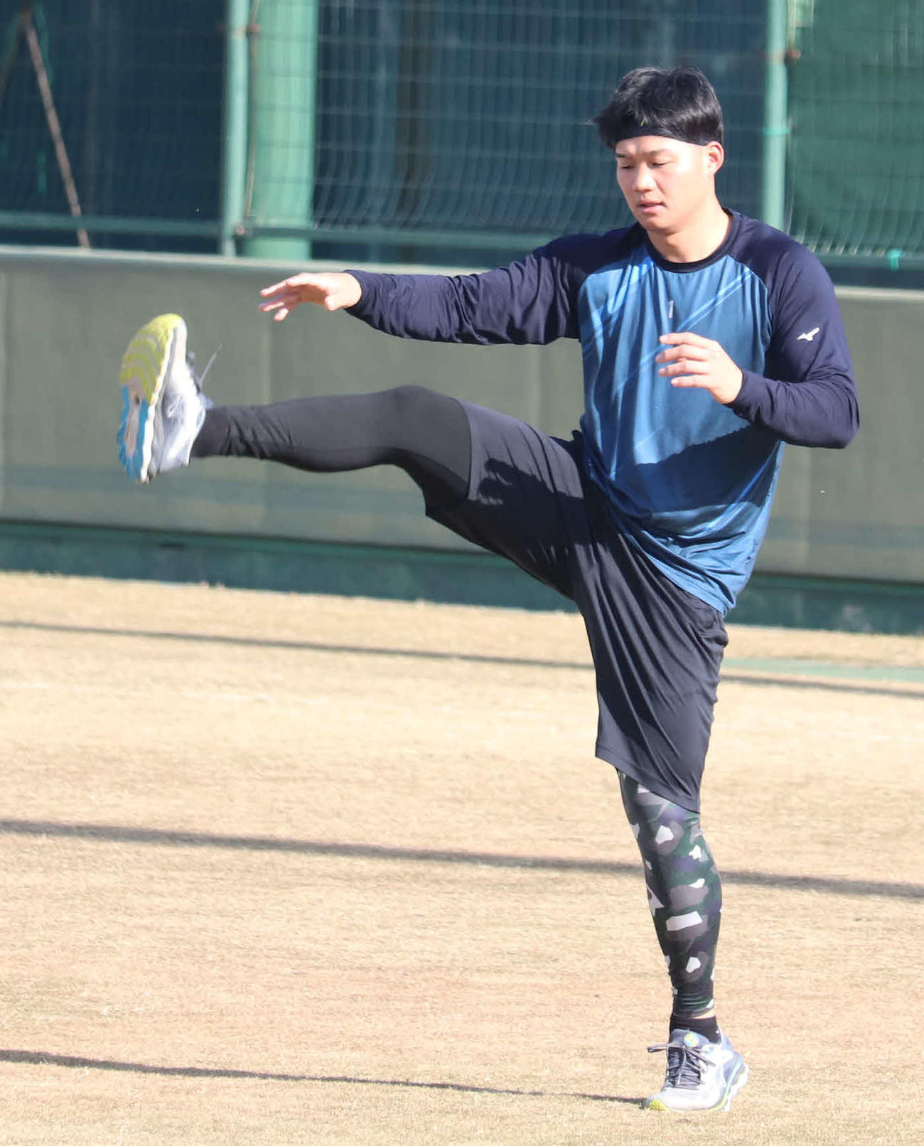 鳴尾浜で練習を行う阪神森下