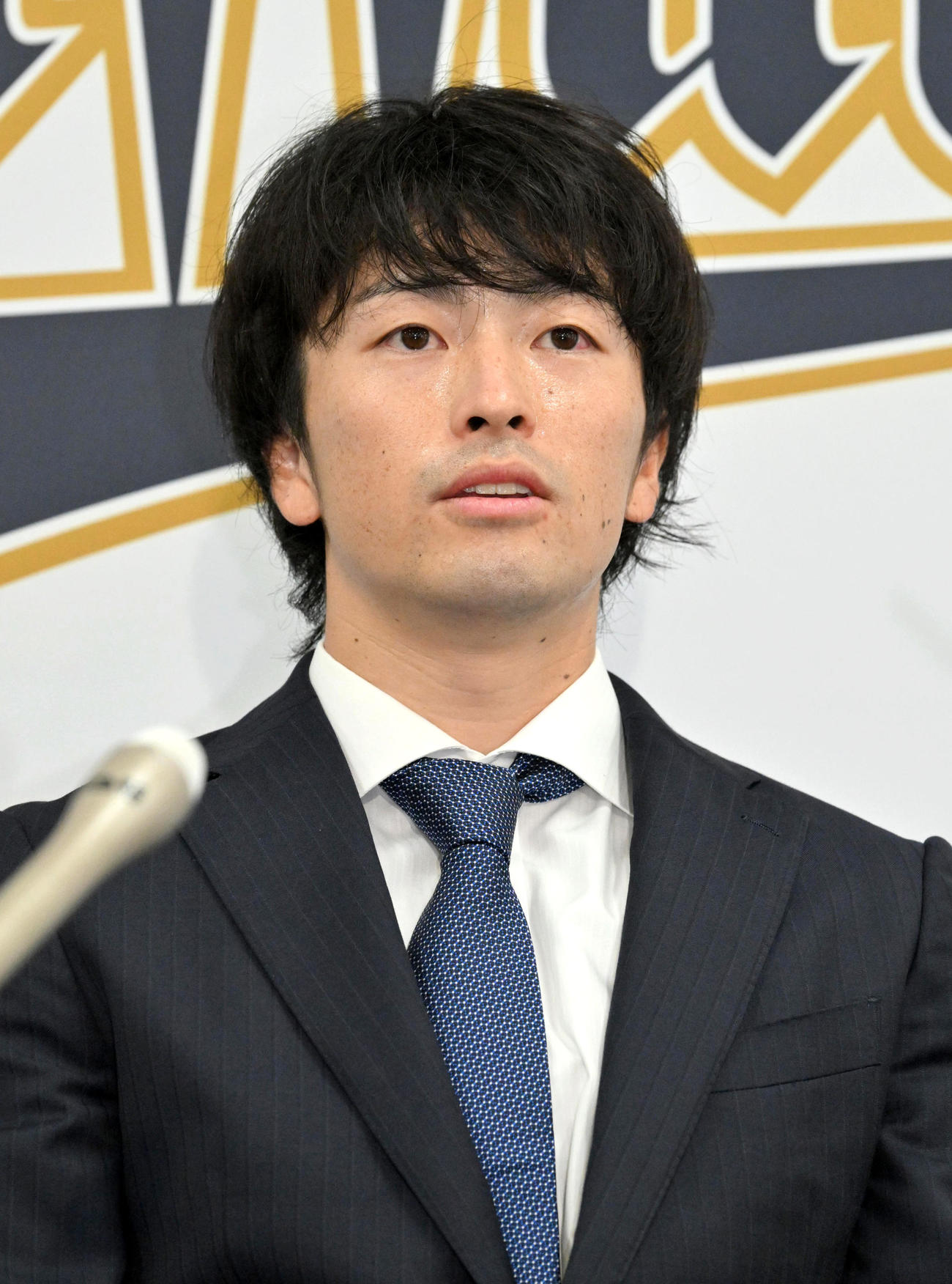 契約更改を終えて会見する福田（撮影・石井愛子）