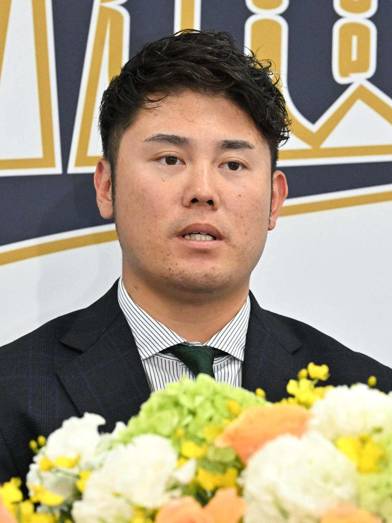 入団会見をする鈴木博（撮影・石井愛子）
