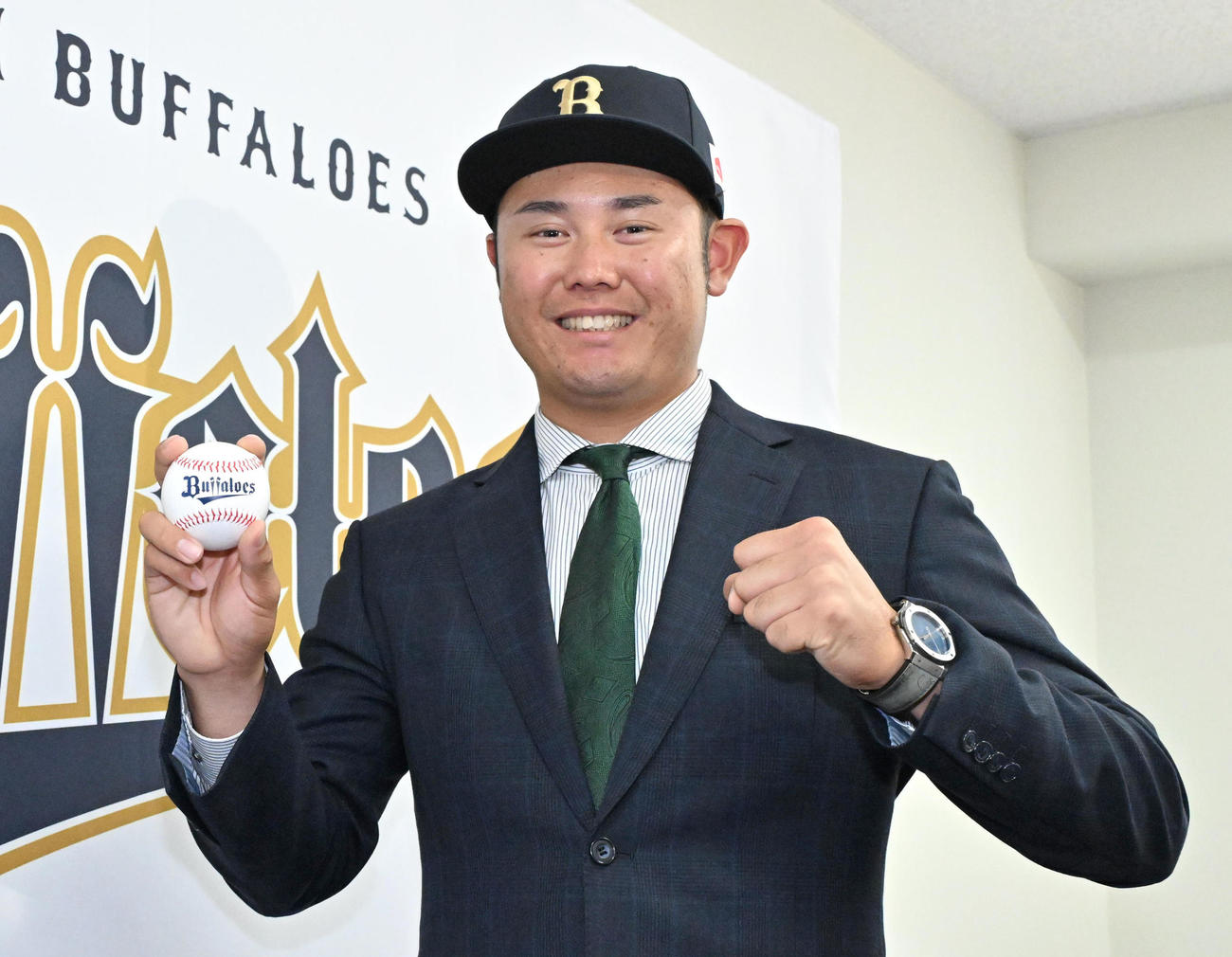現役ドラフトで入団した鈴木博（撮影・石井愛子）