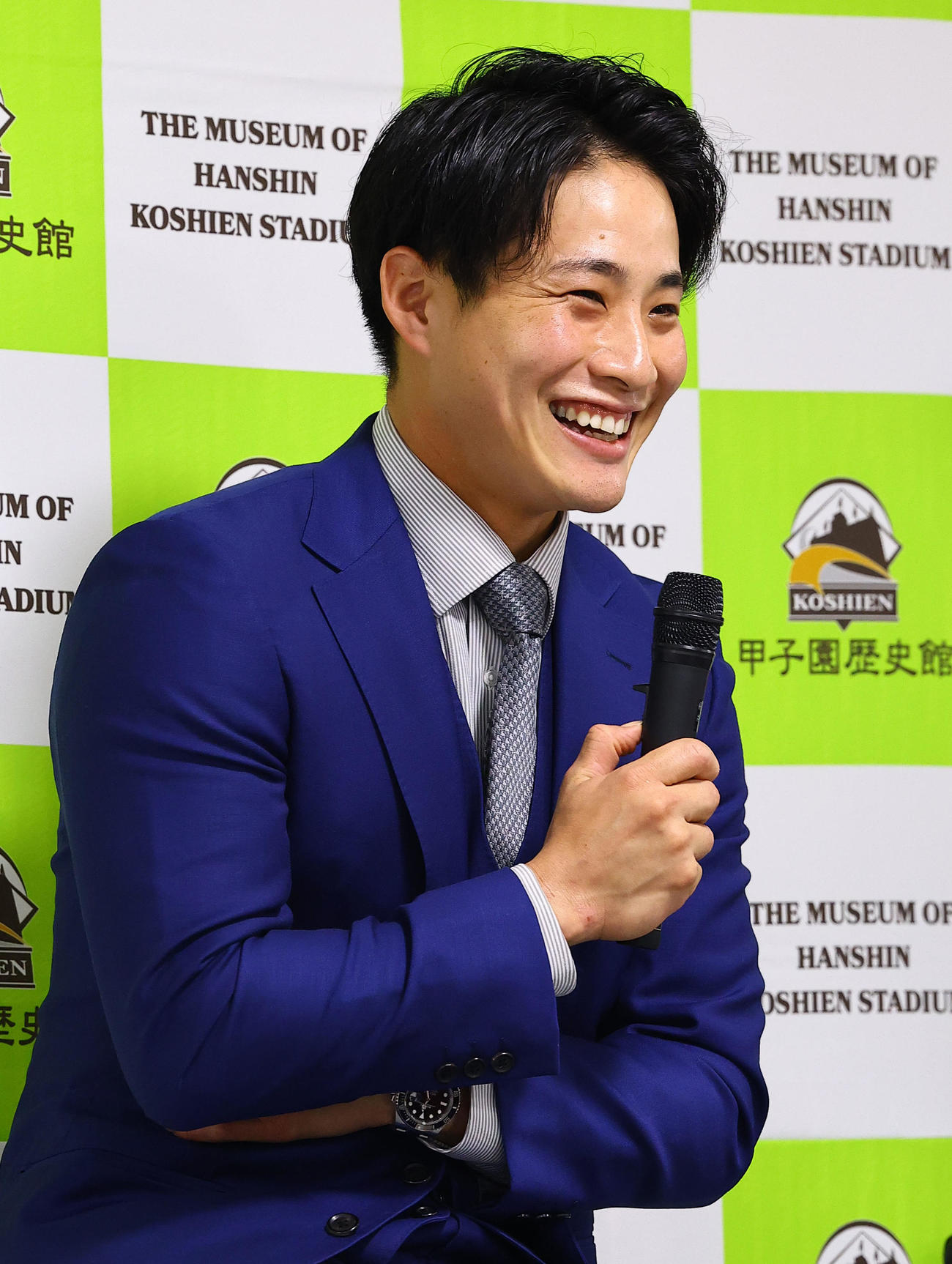 トークショーで笑顔を見せる阪神木浪（撮影・藤尾明華）