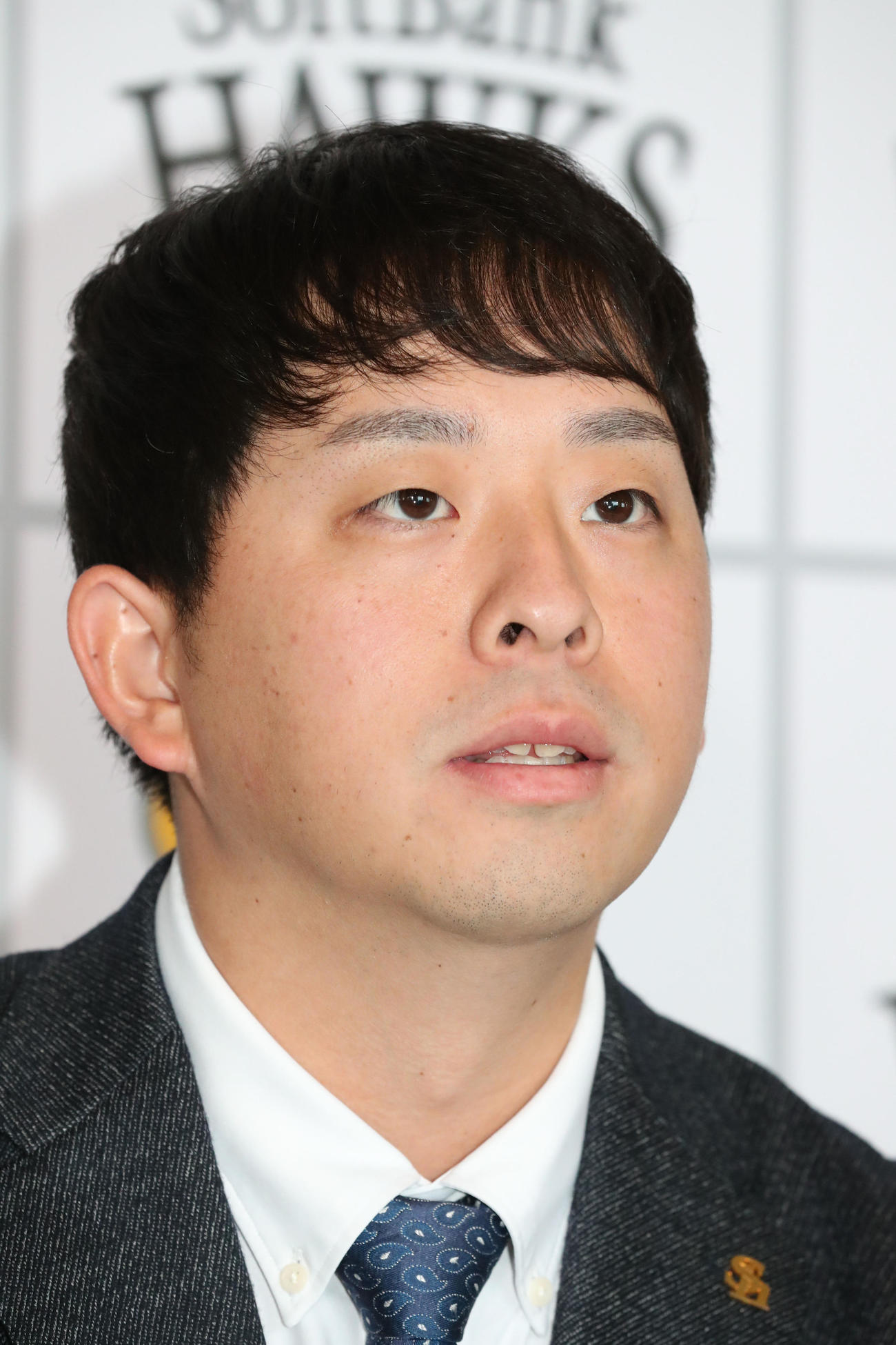 来季から背番号を「42」から「47」に変更する大関友久（撮影・梅根麻紀）